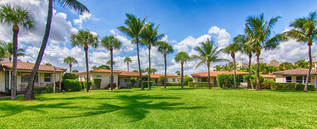 Royal Flamingo Villas | 1225 Hillsboro Mile, Pompano Beach, FL 33062, USA | Phone: (954) 427-0669