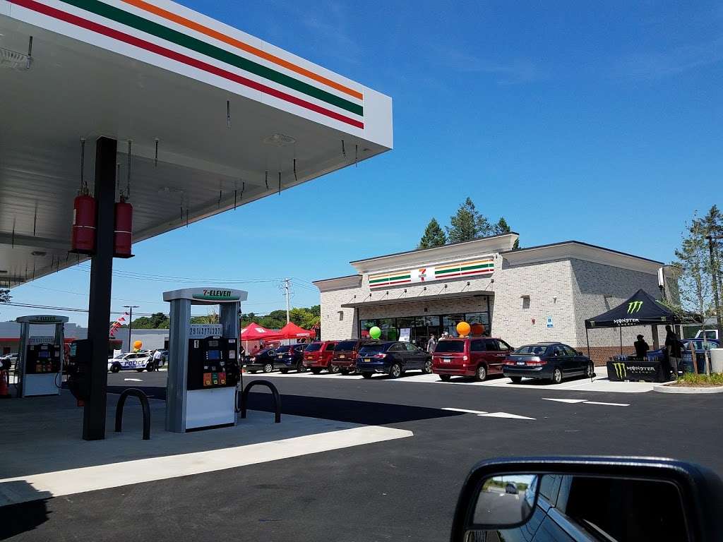 7-Eleven | 378 Oakwood Rd, Huntington Station, NY 11746, USA | Phone: (631) 351-5429