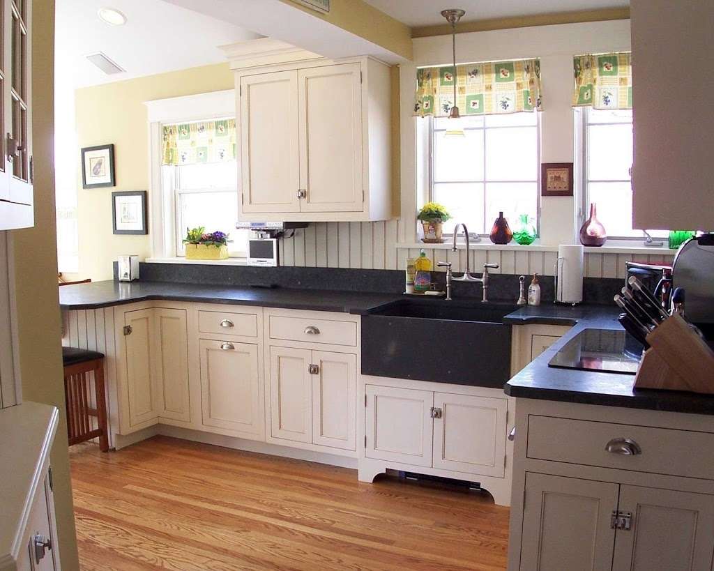 Paradise Custom Kitchens Inc | 3333 Lincoln Hwy E, Paradise, PA 17562 | Phone: (717) 768-7733