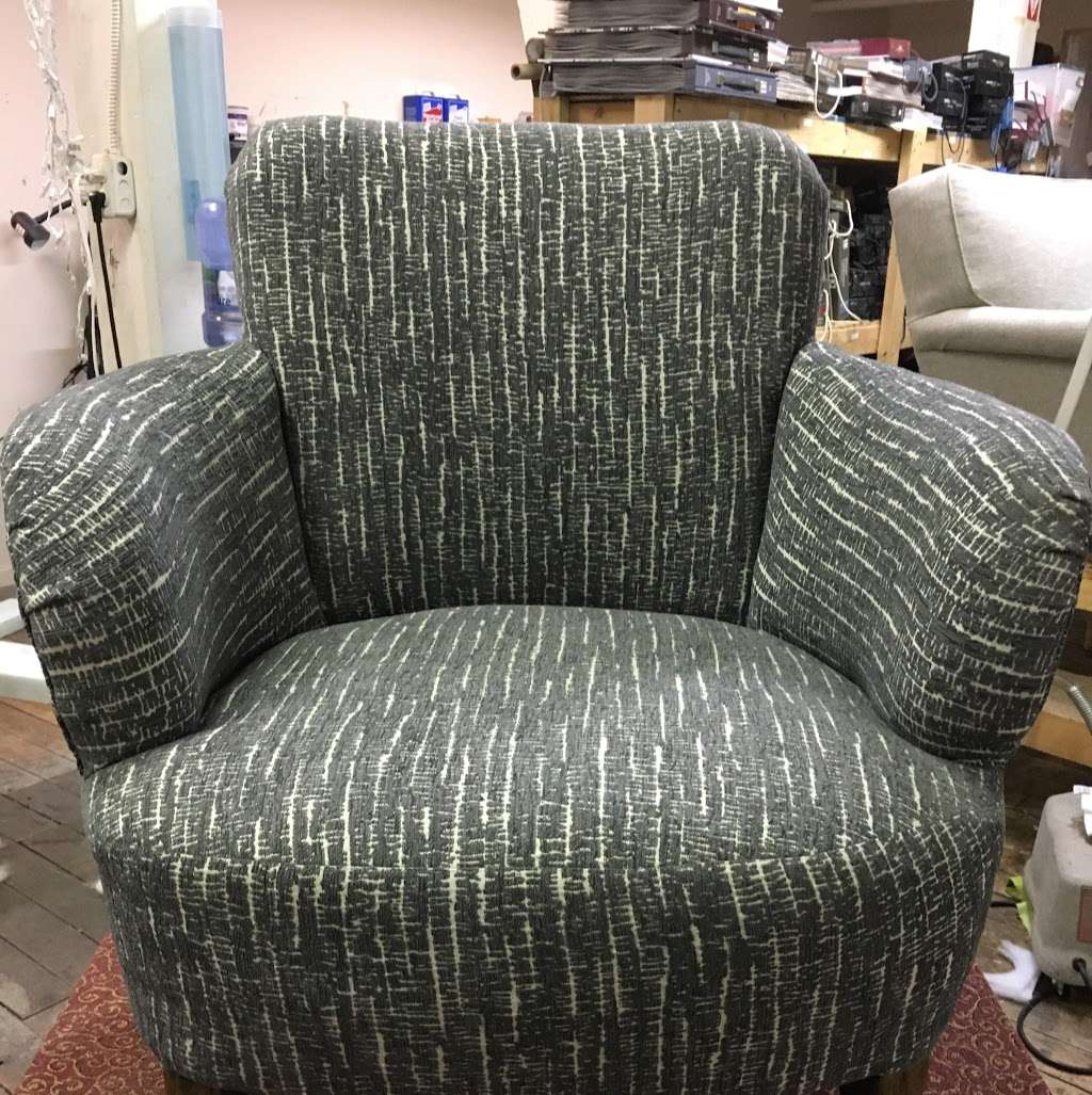 Jerrys Upholstery & Home Decorating | 2, 590A Main St, Lynnfield, MA 01940 | Phone: (978) 922-4067