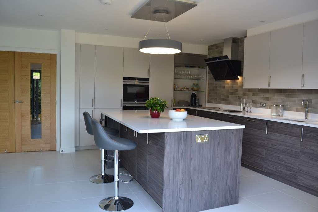 M kitchens | 6 Ravenswood Cres, West Wickham BR4 0JJ, UK | Phone: 020 8777 4949