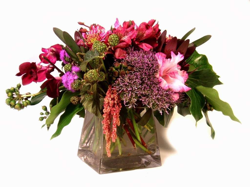 Flore Fine Flowers | 710 Main St S, Woodbury, CT 06798, USA | Phone: (203) 405-1760