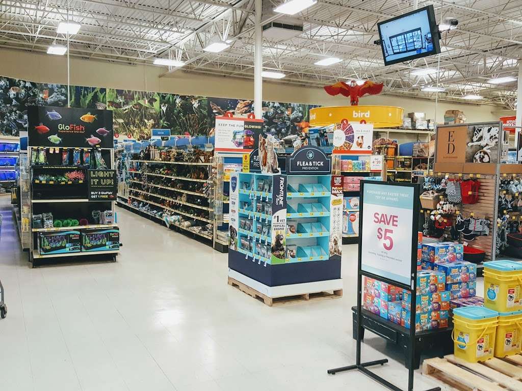 PetSmart | 420 Consumer Square, Mays Landing, NJ 08330, USA | Phone: (609) 677-1620