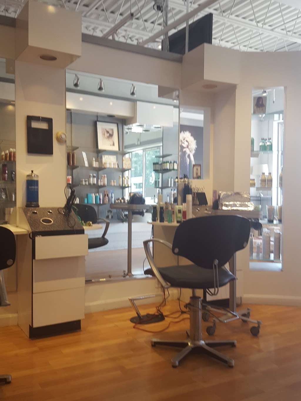 Joe Seminara Hair Design Salon | 1612 Main St, Weymouth, MA 02190 | Phone: (781) 331-6170