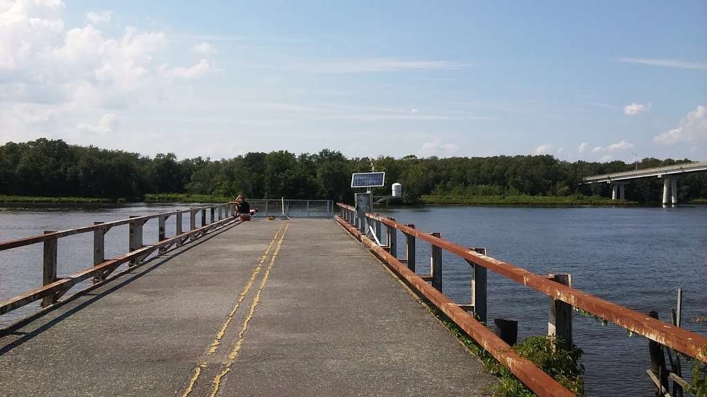 Public Fishing Area | Main St, Sharptown, MD 21861, USA