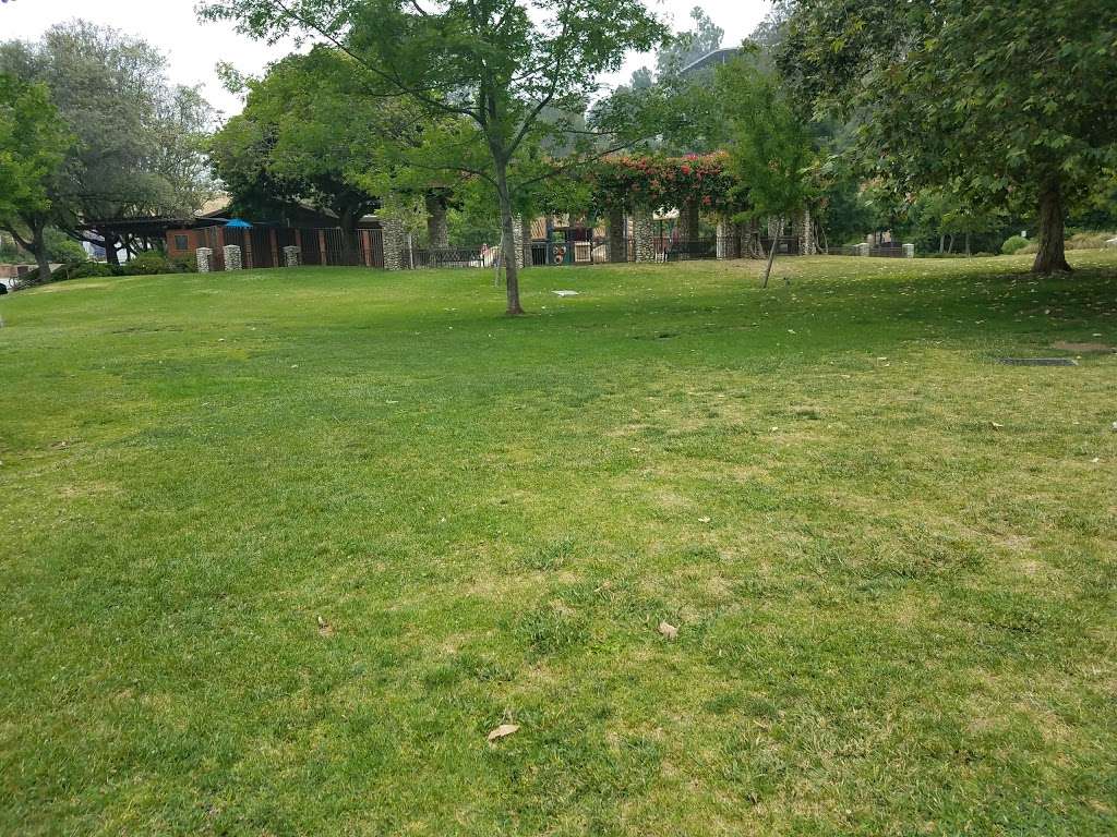 Coldwater Canyon Park | 1100 N Beverly Dr, Beverly Hills, CA 90210, USA | Phone: (310) 285-6820