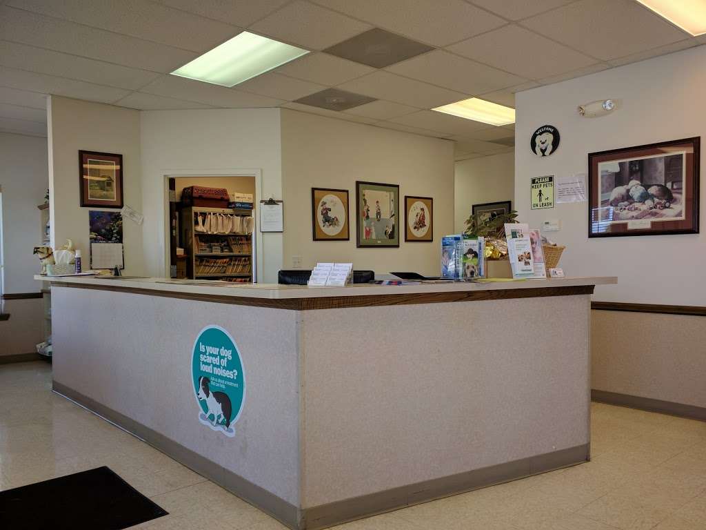 Raymore Veterinary Center | 411 Remington Plaza Ct, Raymore, MO 64083, USA | Phone: (816) 331-2626