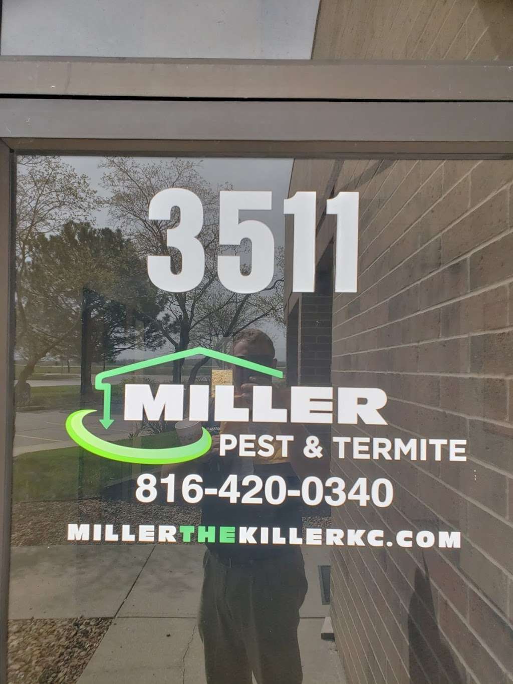 Miller Pest & Termite | 3511 N Kimball Drive, Kansas City, MO 64161, USA | Phone: (816) 420-0340