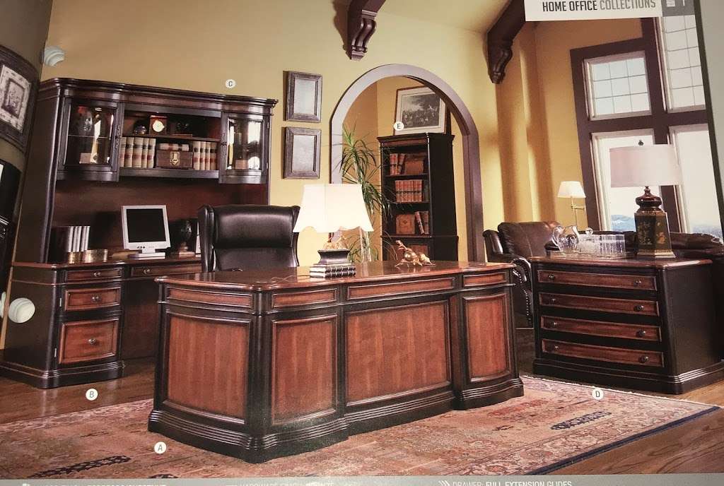 Family Furniture & More | 2314 Rapids Dr, Racine, WI 53404 | Phone: (262) 632-2222