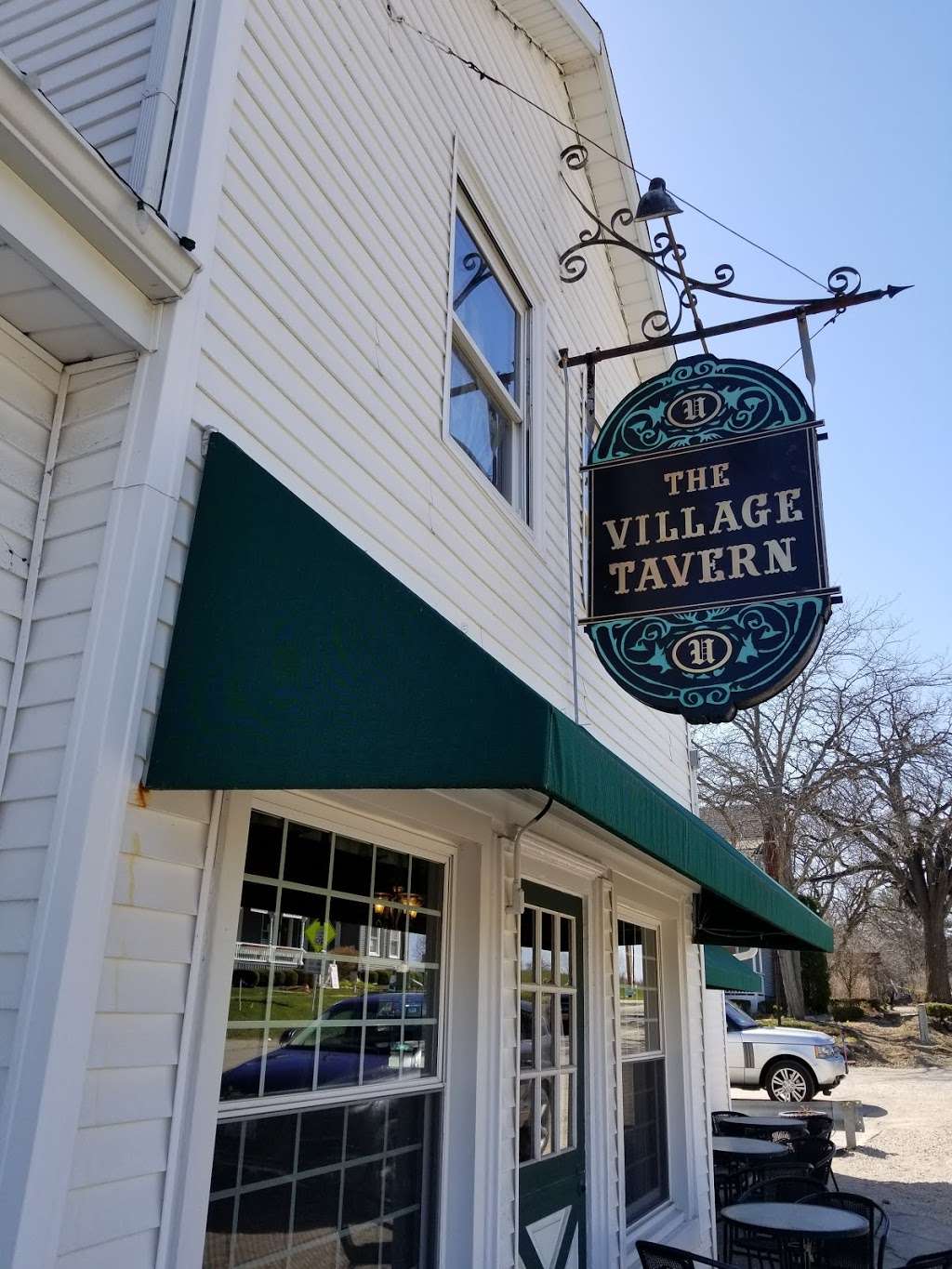 The Village Tavern | 135 Old McHenry Rd, Long Grove, IL 60047, USA | Phone: (847) 634-3117