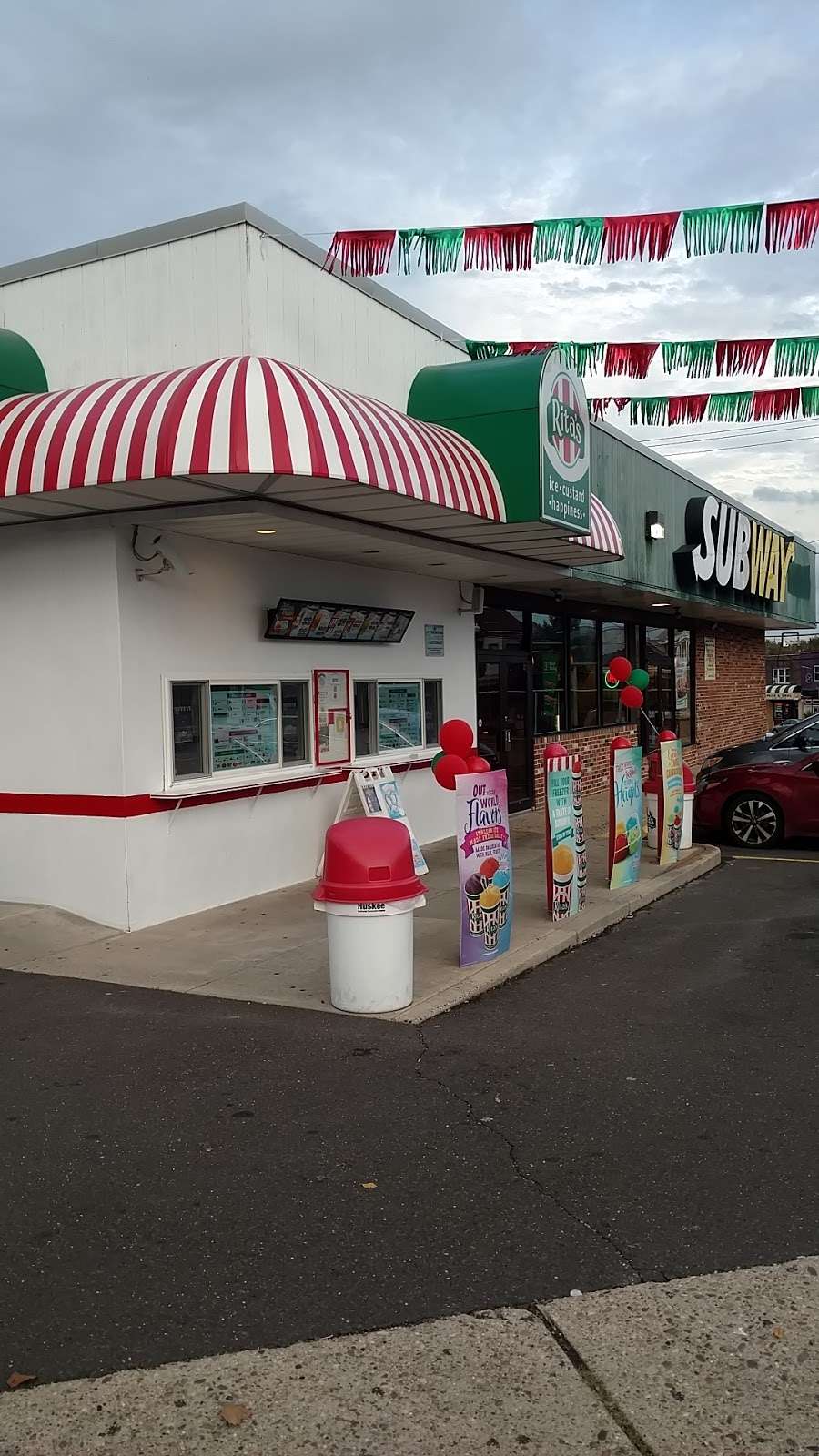 Ritas Italian Ice & Frozen Custard | 6200 A Frankford Ave, Philadelphia, PA 19135, USA | Phone: (215) 533-2242