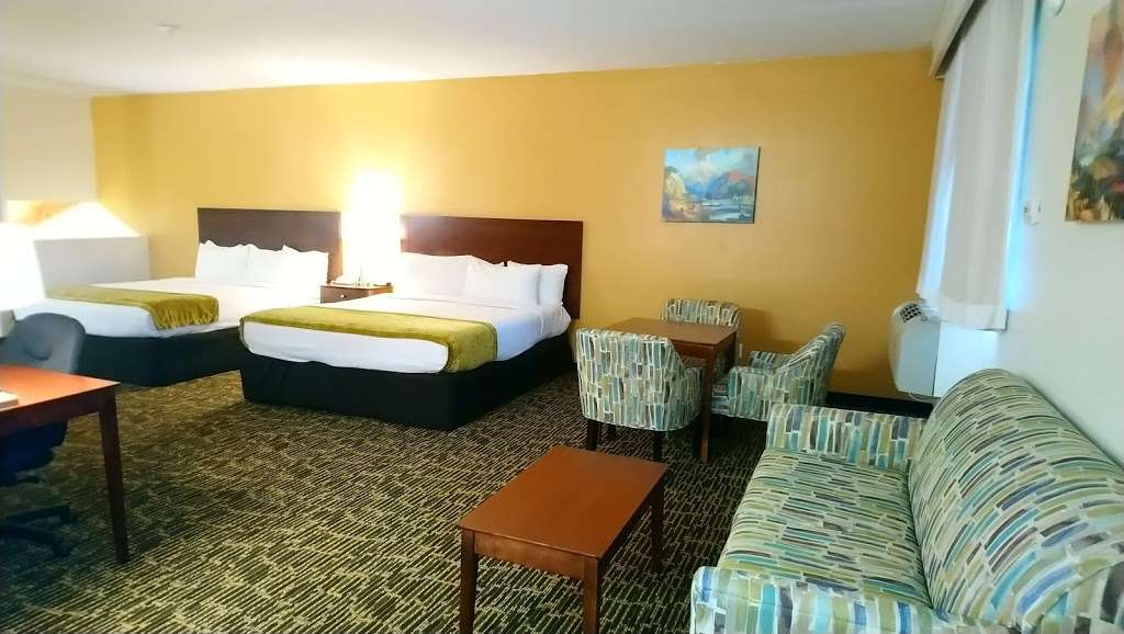 Best Western Inn | 6500 Redwood Dr, Rohnert Park, CA 94928, USA | Phone: (707) 584-7435