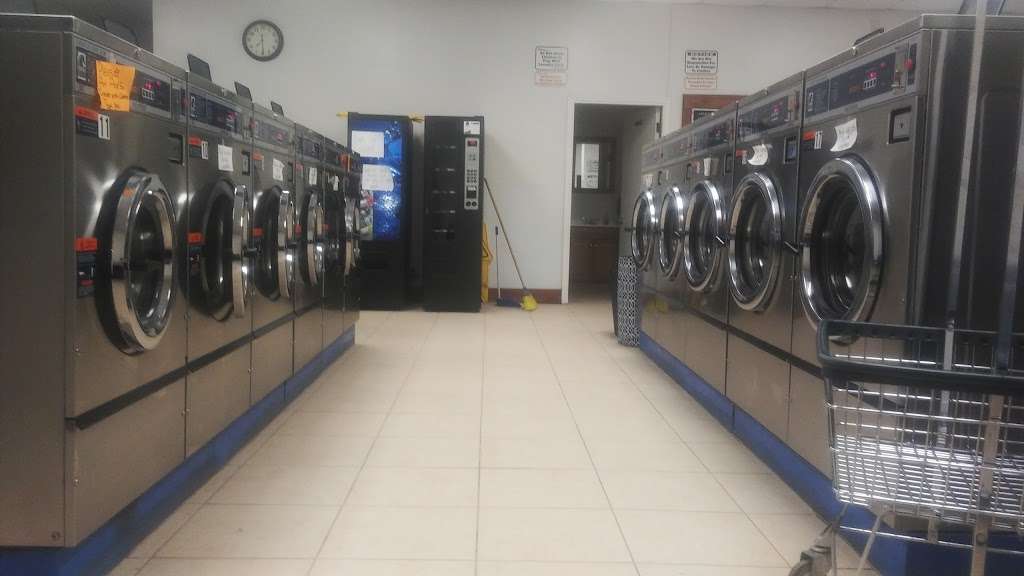 Mont Belvieu Washateria | 11515 Eagle Dr, Baytown, TX 77523, USA | Phone: (281) 576-5251