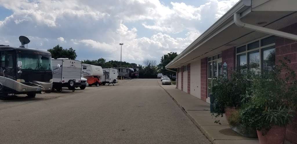 Wisconsin State Fair Park RV Park | 601 S 76th St, Milwaukee, WI 53214, USA | Phone: (414) 266-7035