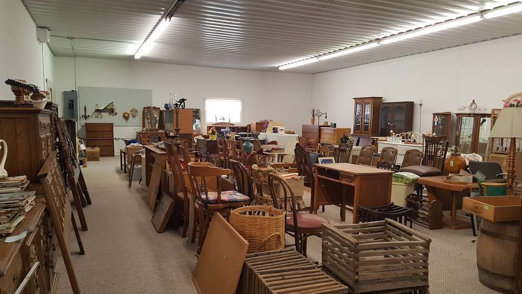 Cameron Antique Mall | 1000 E Baldwin St, Cameron, MO 64429 | Phone: (816) 632-6126