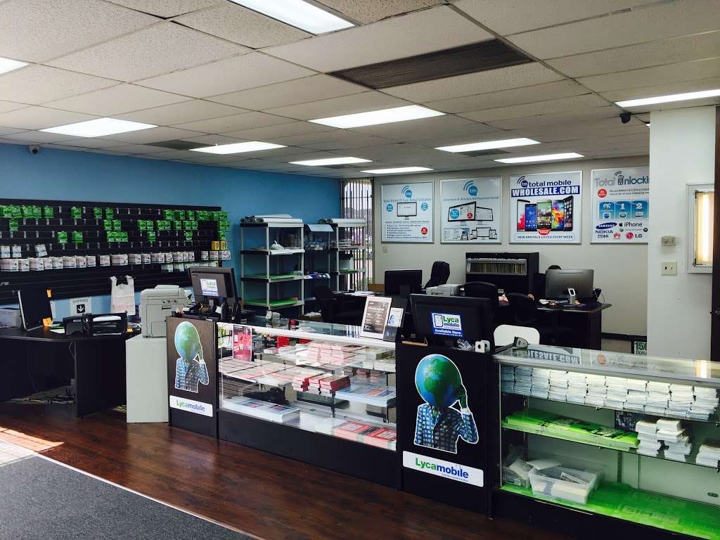 Total Mobile phone wholesale & Repair | 5750 Bintliff Dr # 210, Houston, TX 77036, USA | Phone: (832) 571-1860