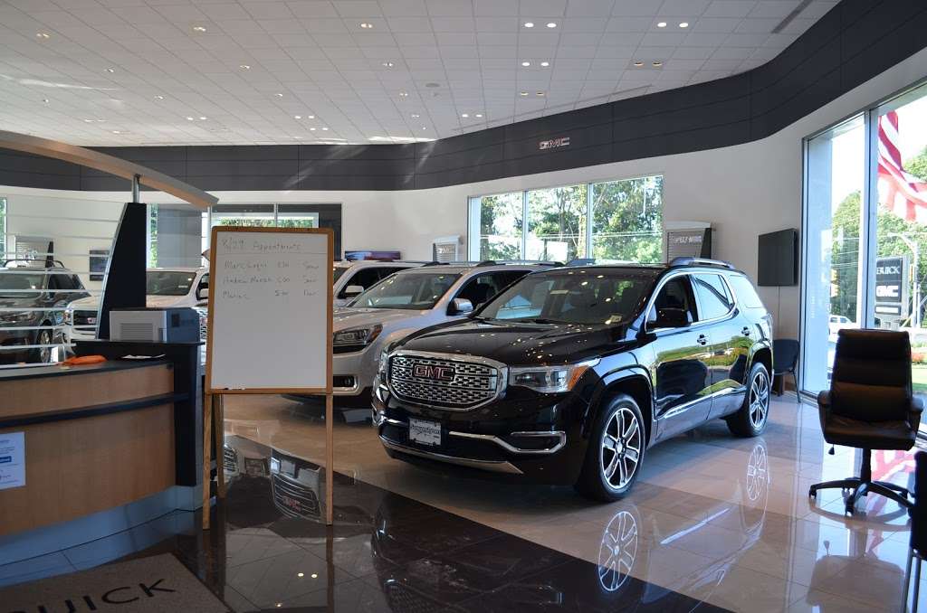 Sawyer Lyons Buick GMC of Randolph | 1005 NJ-10, Randolph, NJ 07869, USA | Phone: (973) 767-1683