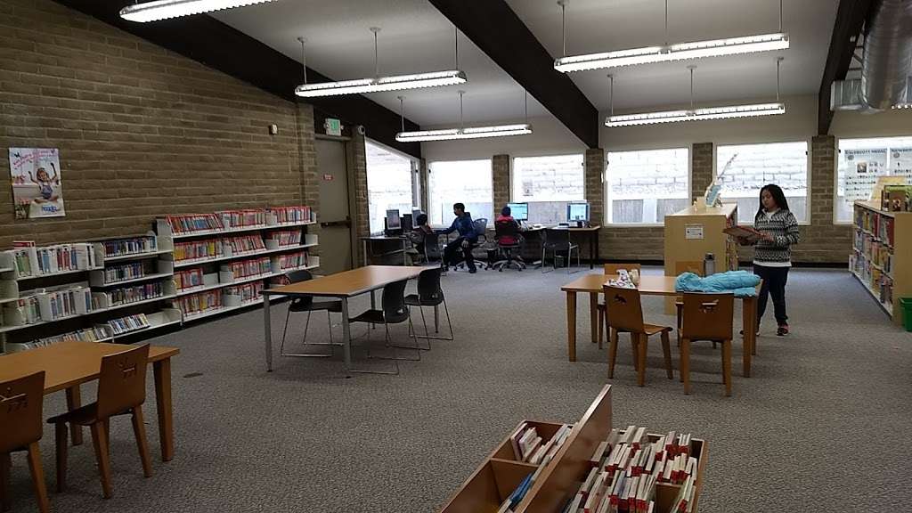 Mission Viejo Library (Aurora Public Library) | 15324 E Hampden Cir, Aurora, CO 80013, USA | Phone: (303) 326-8600