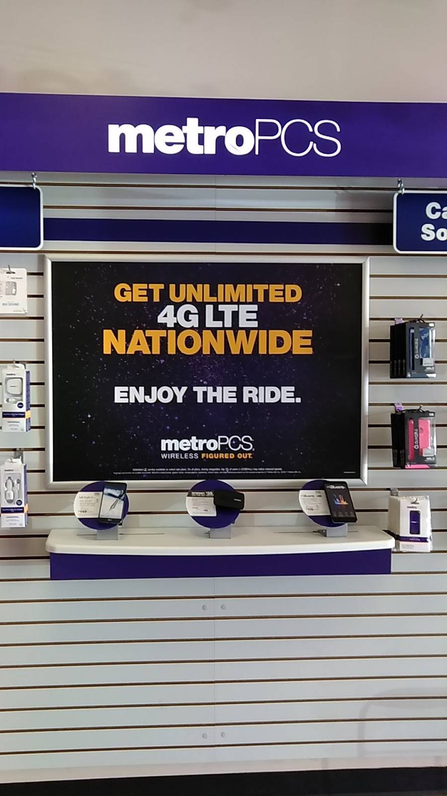 Metro by T-Mobile | 4900 E Pawnee St, Wichita, KS 67218, USA | Phone: (316) 239-7490