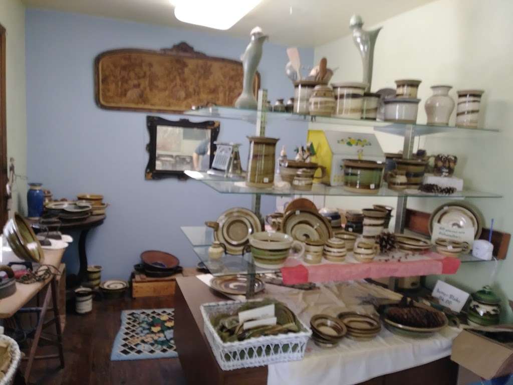 Potters Field Stoneware | 8612 S Market Pl, Oak Creek, WI 53154 | Phone: (414) 762-1085