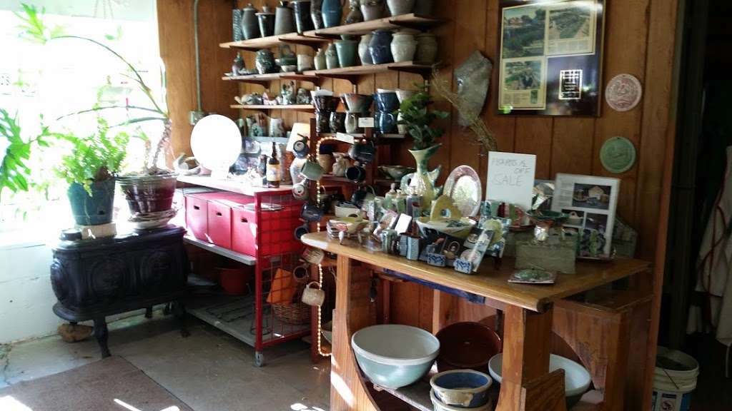 Back Door Pottery | 1714, 3922 St John Ave, Kansas City, MO 64123, USA | Phone: (816) 483-6964