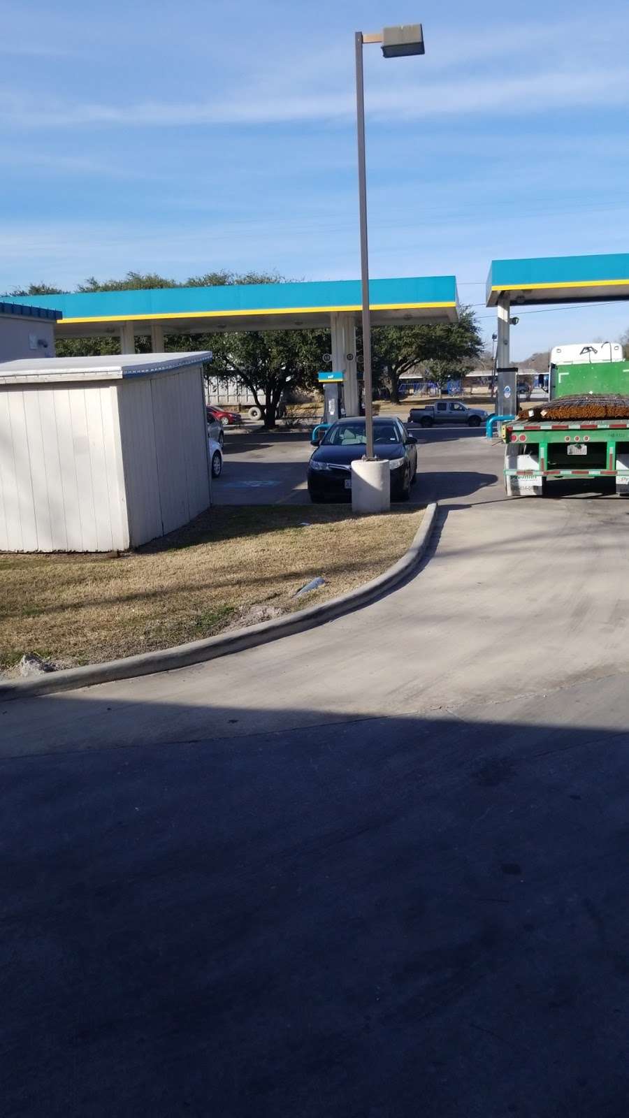 Valero Corner Store 196 | 1303 W Mt Houston Rd, Houston, TX 77038, USA | Phone: (281) 447-7160