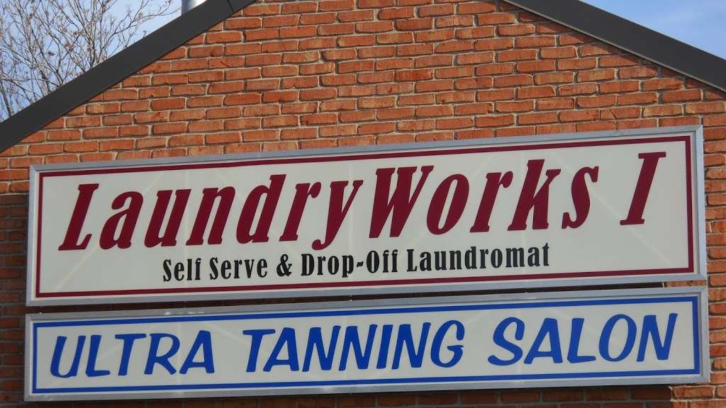 Laundry Works & Ultra Tanning | 2437 S Walnut Street Pike, Bloomington, IN 47401, USA | Phone: (812) 323-1111