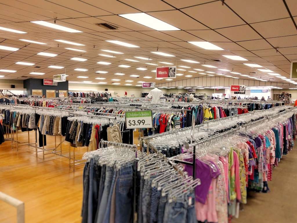 Goodwill Thrift Store & Donation Center | 3106 N Shiloh Rd, Garland, TX 75044, USA | Phone: (972) 530-4542