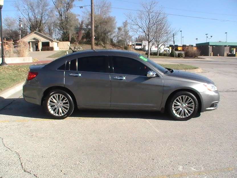 Midwest Motors 215 Inc. | 215 E Front St, Bonner Springs, KS 66012, USA | Phone: (913) 422-6969