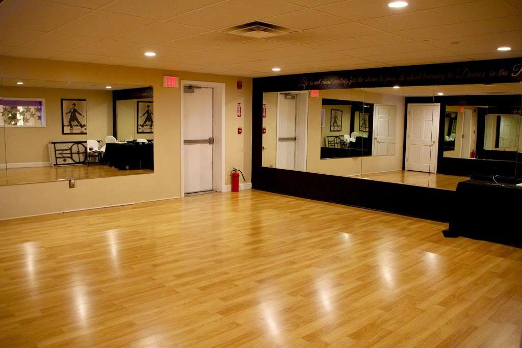 Fred Astaire Dance Studio | 835 W Central St #3, Franklin, MA 02038, USA | Phone: (508) 528-6200