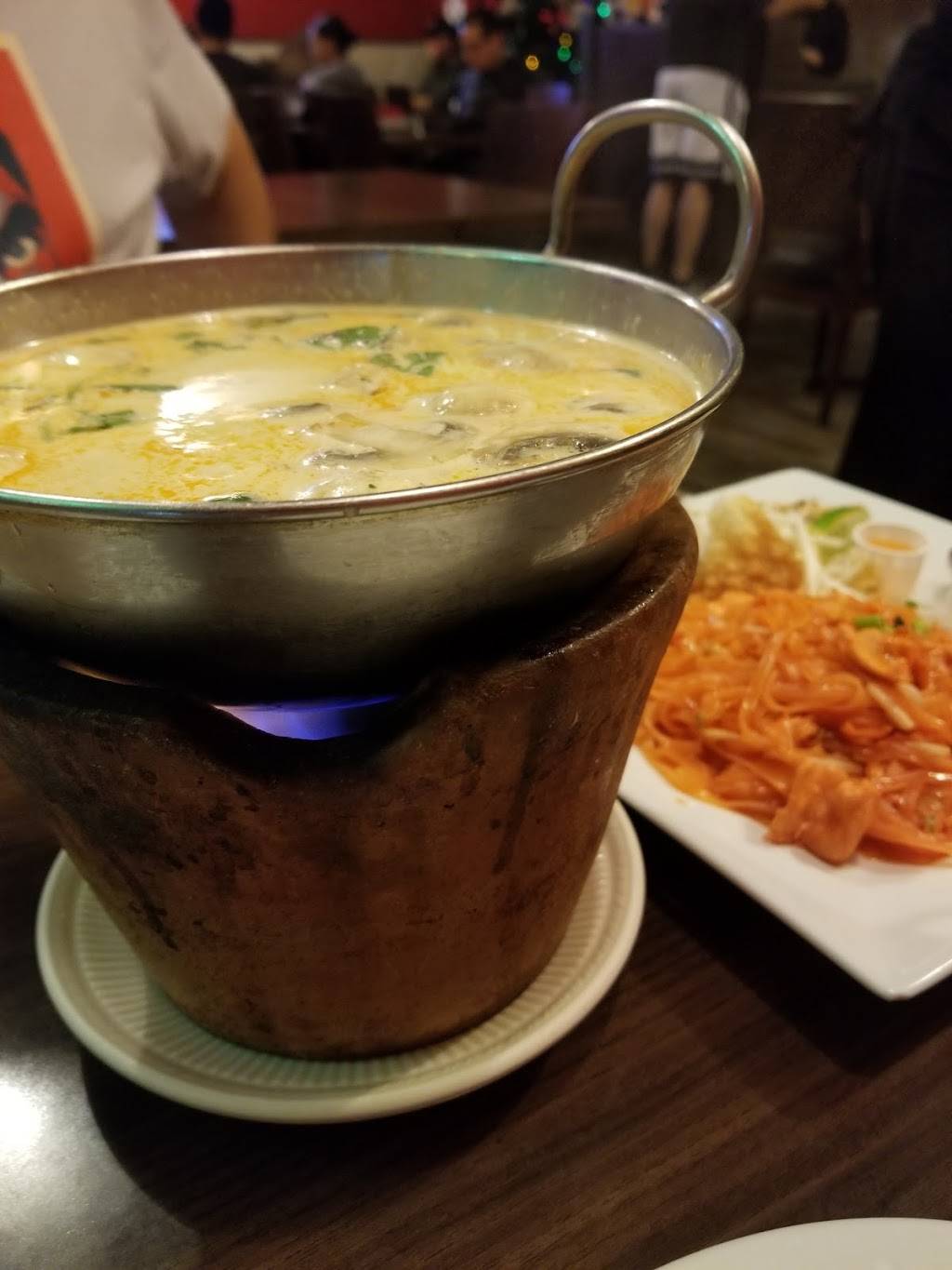 Sizzling Thai Kitchen | 5138, 8330 Stewart and Gray Rd, Downey, CA 90241, USA | Phone: (562) 923-2294