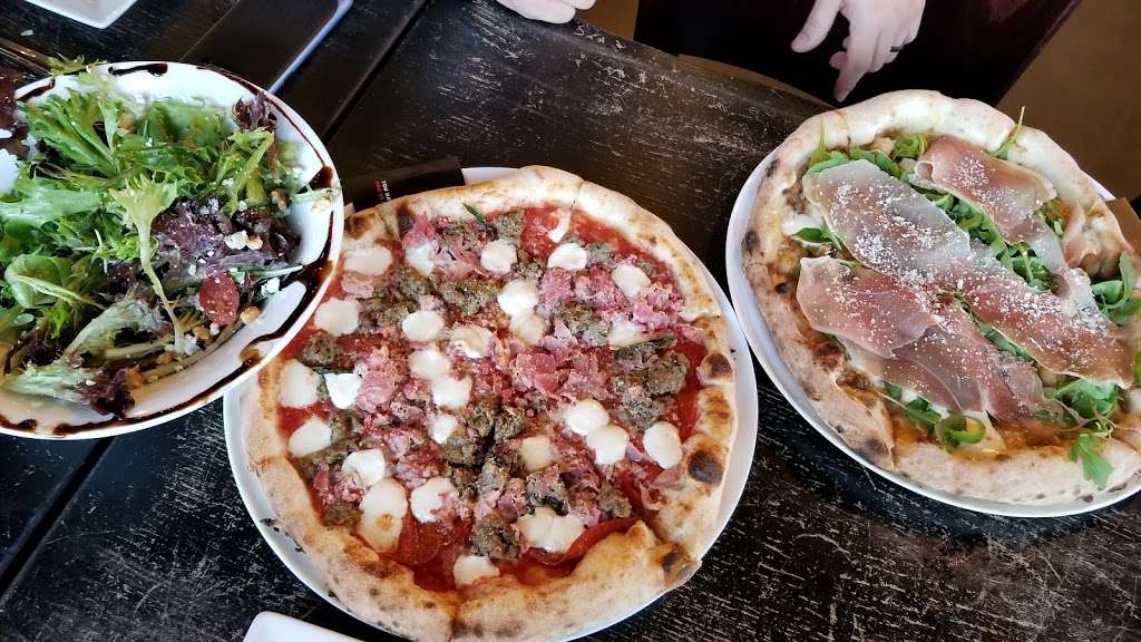 MidiCi The Neapolitan Pizza Company | 3256 Fashion Center Blvd, Newark, DE 19702 | Phone: (302) 266-7700