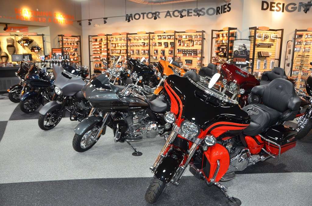 IndyWest Harley-Davidson | 6201 Cambridge Way, Plainfield, IN 46168, USA | Phone: (317) 279-0062