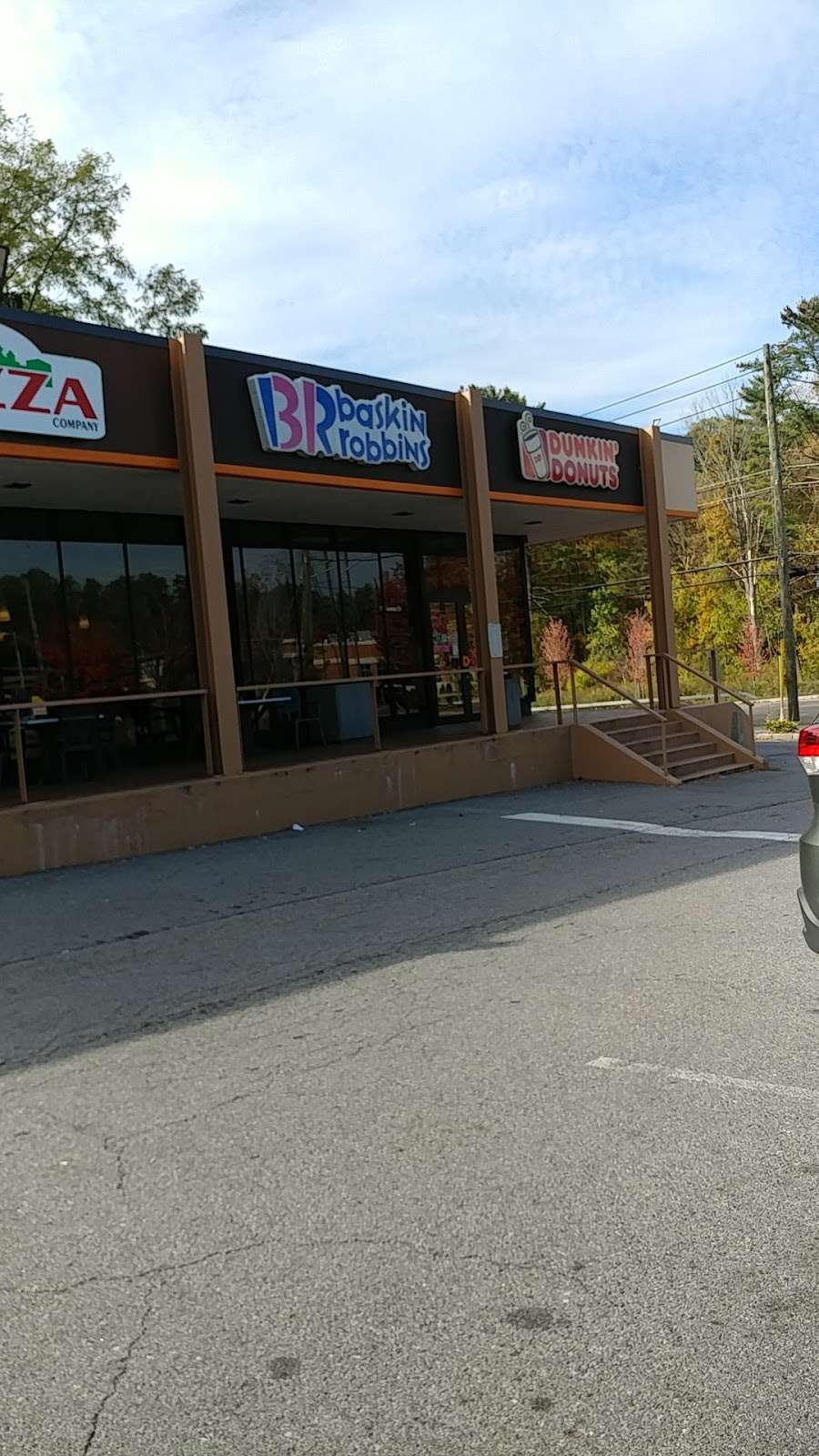 Dunkin Donuts | BJs Wholesale Club, 3303 Crompond Rd, Yorktown Heights, NY 10598, USA