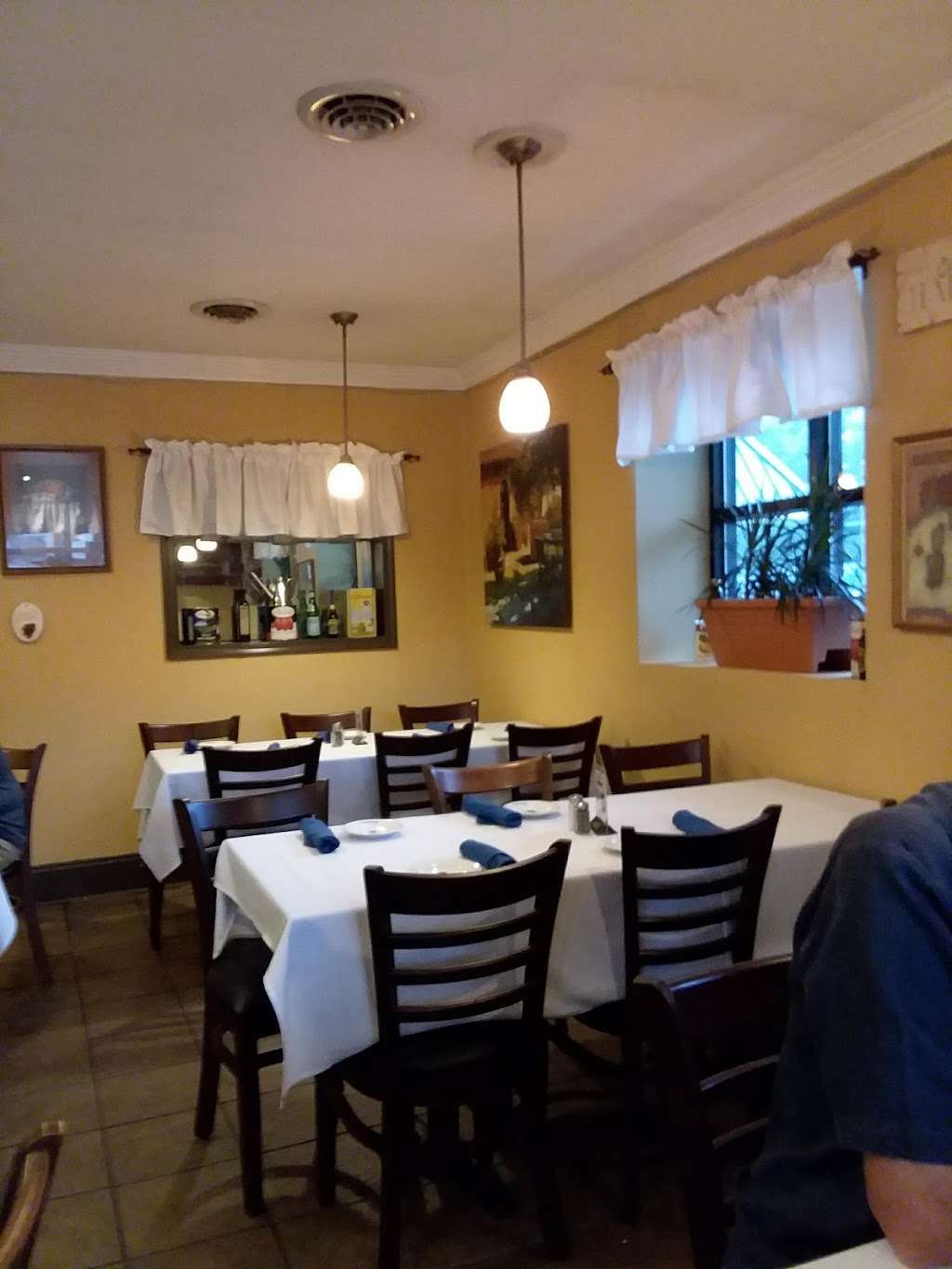 Pirones Restaurant | 1351 NJ-38, Hainesport, NJ 08036 | Phone: (609) 261-5200