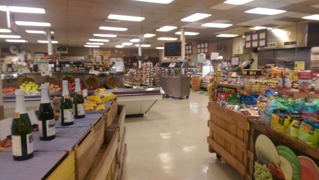 Market At Styer Orchards | 1121 Woodbourne Rd, Langhorne, PA 19047, USA | Phone: (215) 757-7646