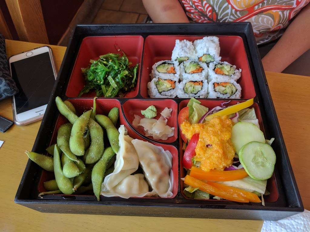 Joa Sushi | 571 S Broad St, Lansdale, PA 19446 | Phone: (215) 362-0520