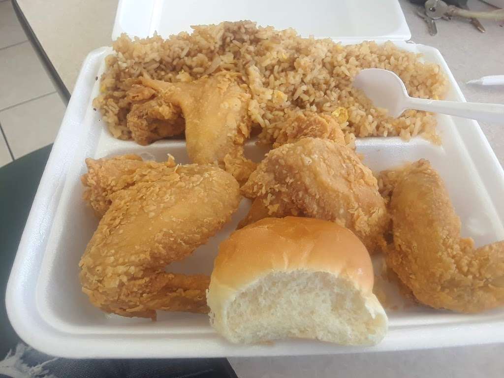 Rices Fried Chicken & Seafood | 1612 Broadway St, Houston, TX 77012, USA | Phone: (713) 921-4657