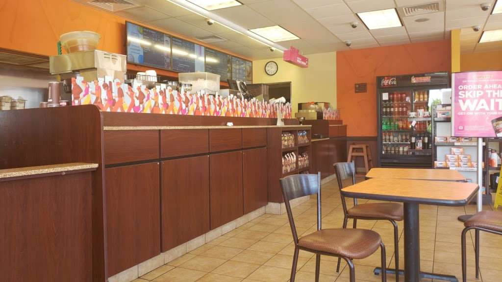 Dunkin Donuts | 2728 N Federal Hwy, Delray Beach, FL 33483, USA | Phone: (561) 272-9233