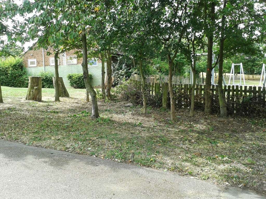 Hoblingwell Wood Recreation Ground | Leesons Hill, Orpington BR5 2SG, UK | Phone: 0300 303 8658