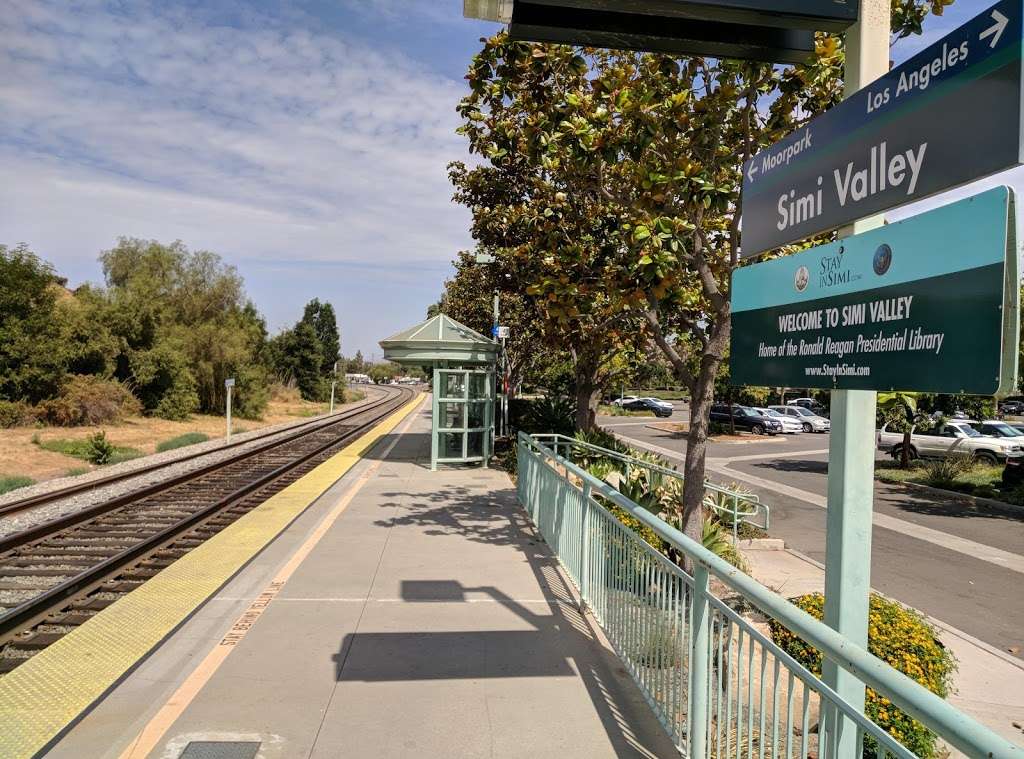 Simi Valley Metrolink | Simi Valley, CA 93063