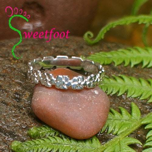 Sweetfoot Toe Rings | 2508 Winding Hollow Ln, Arlington, TX 76006, USA | Phone: (682) 999-8733