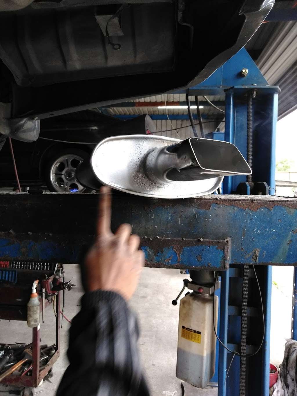 Ninos Mufflers | 14060 Bellaire Blvd B, Houston, TX 77083, USA | Phone: (281) 495-6055