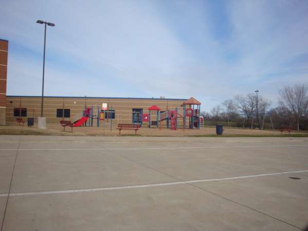 Gentry Elementary School | 1901 Twin Oaks Dr, Mesquite, TX 75181, USA | Phone: (972) 290-4140