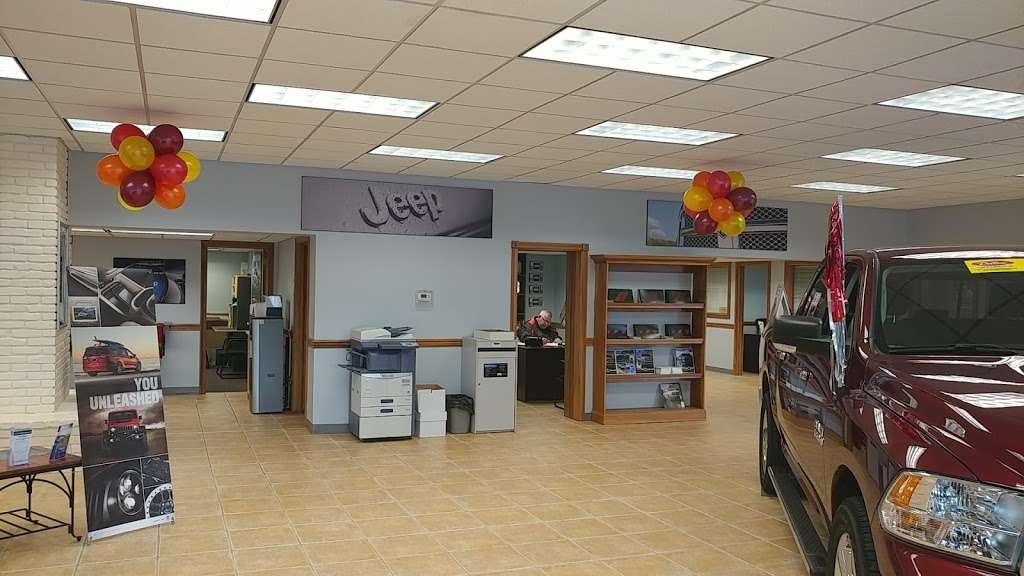 Dellen Chrysler Jeep Dodge Ram | 2640 W Main St, Greenfield, IN 46140, USA | Phone: (317) 462-9982