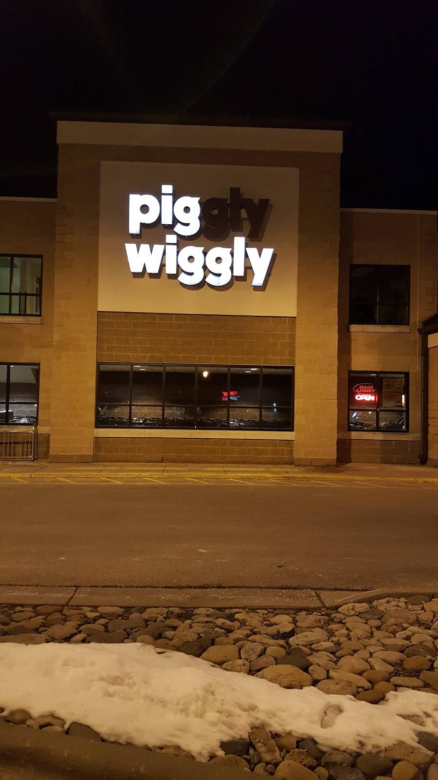 Piggly Wiggly | 28 Glaciers Edge Square, Cross Plains, WI 53528, USA | Phone: (608) 798-3701