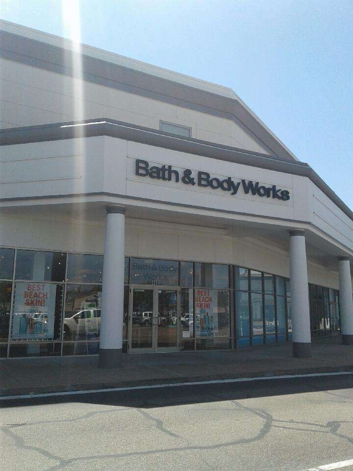 Bath & Body Works | 660 Meyerland Plaza, Houston, TX 77096, USA | Phone: (713) 838-8606