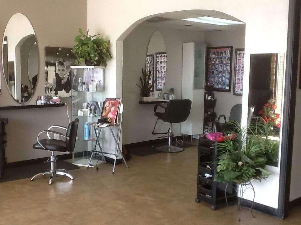 Zyba Hair Salon | 1335 Douglas Ave, Montgomery, IL 60538, USA | Phone: (630) 896-6354