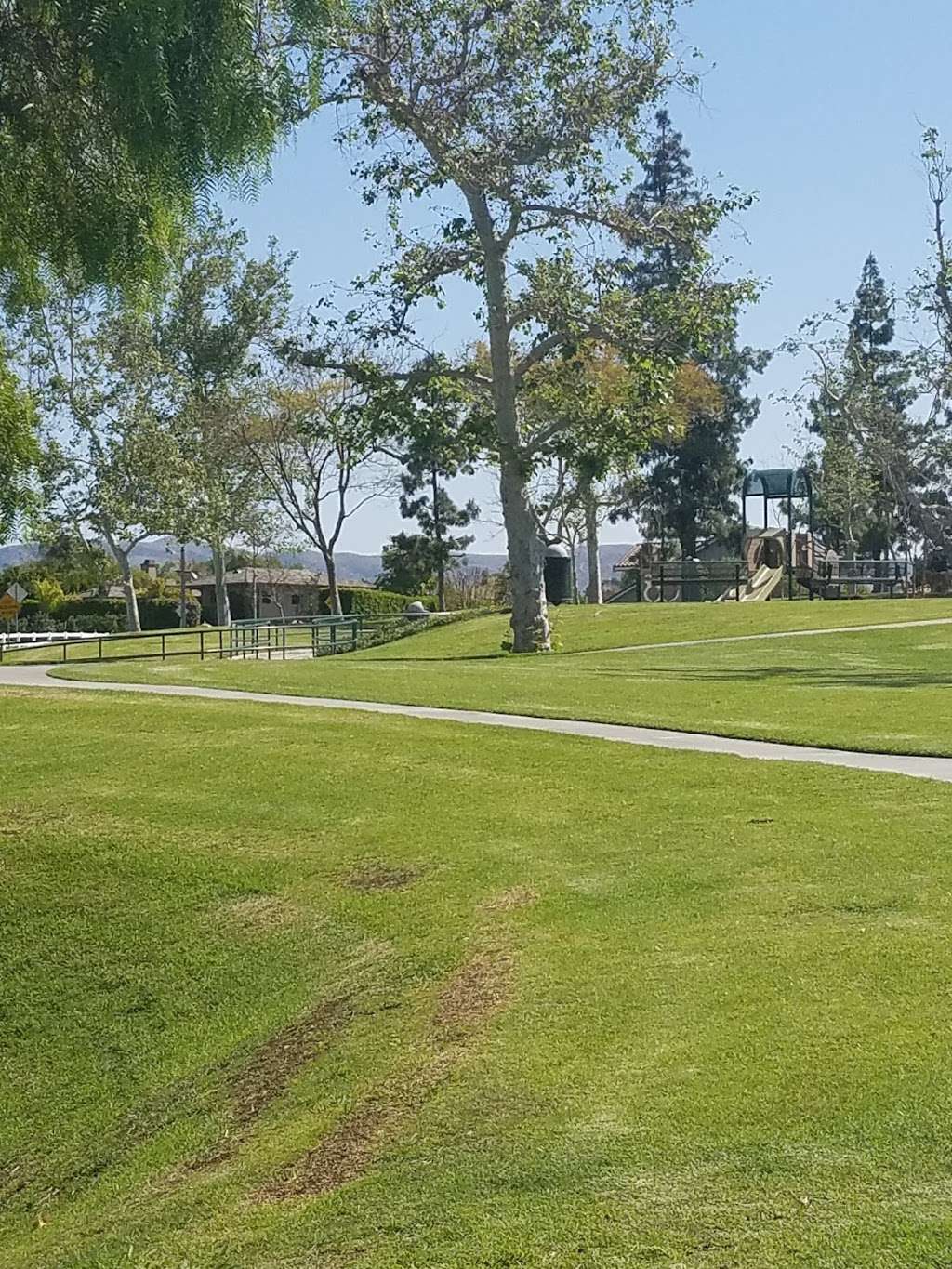 Roland E Bigonger Park | 19339 Parkside Dr, Yorba Linda, CA 92886, USA