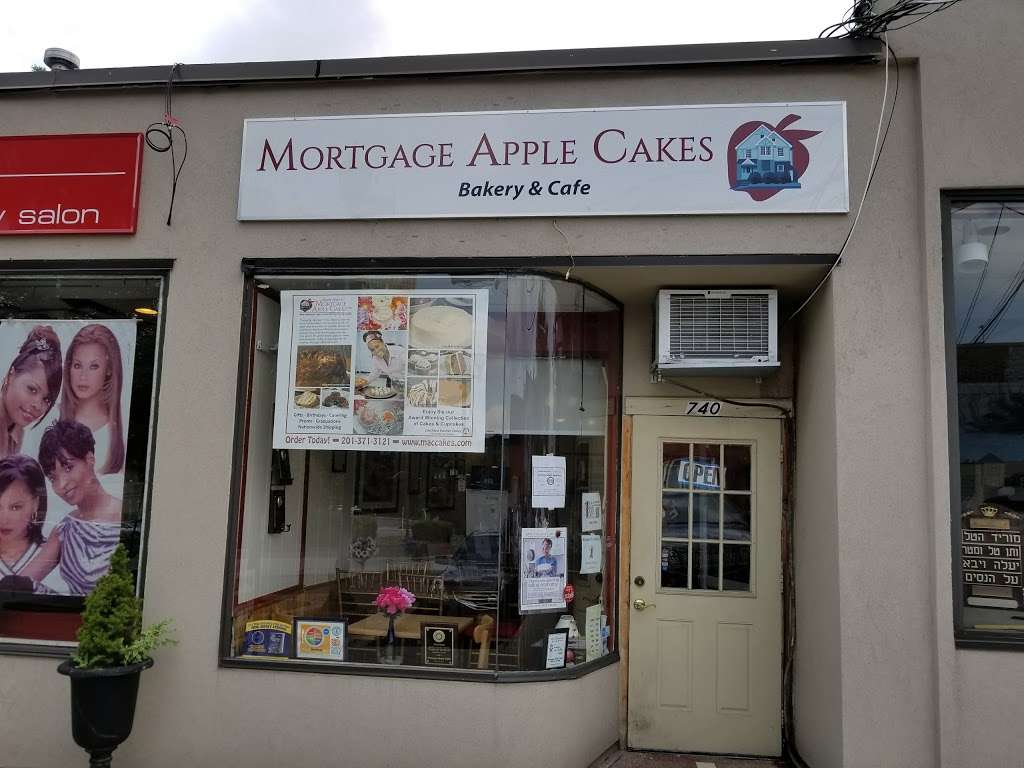 Mortgage Apple Cakes Bakery & Café | 740 Chestnut Ave, Teaneck, NJ 07666, USA | Phone: (201) 371-3121